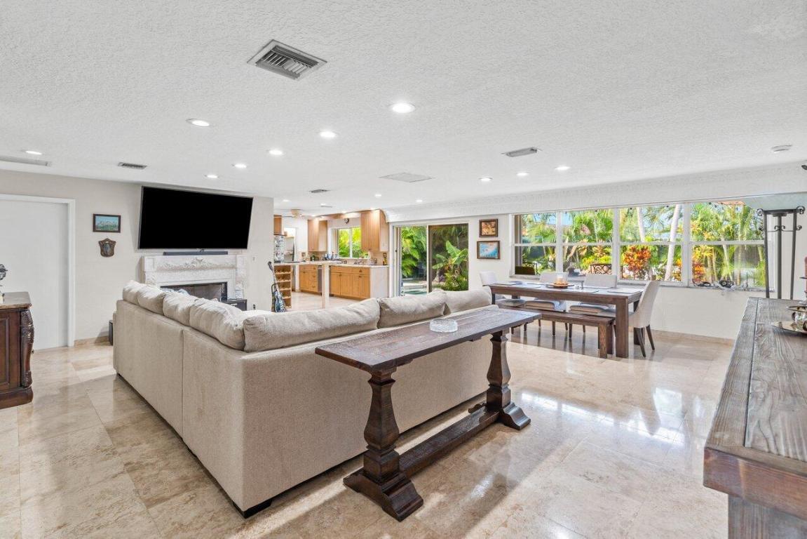 451 NE 25th Terrace, Boca Raton