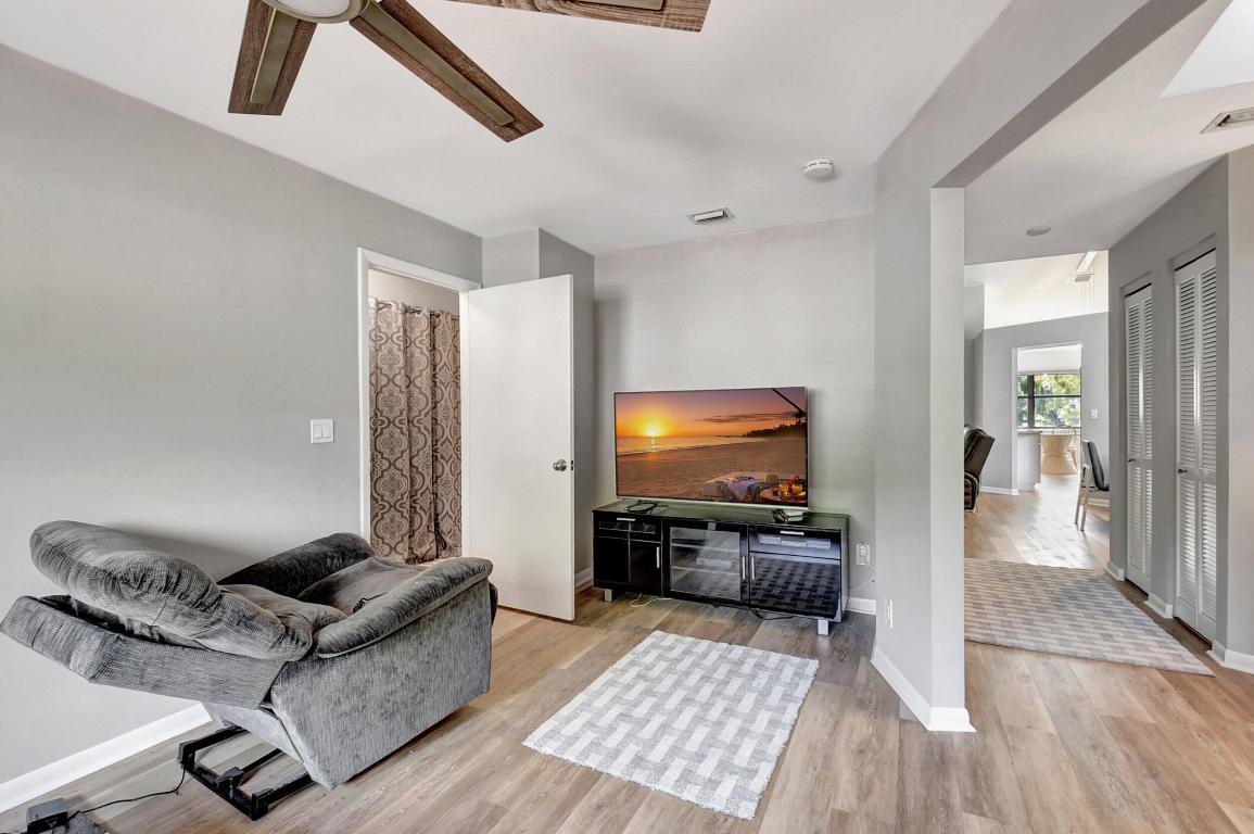 2706 Black Oak Way Unit: 2706