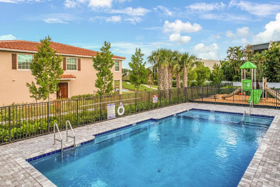 6746 Broadwater Lane, Lake Worth