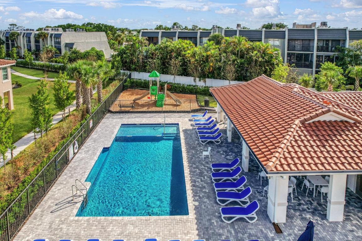 6746 Broadwater Lane, Lake Worth
