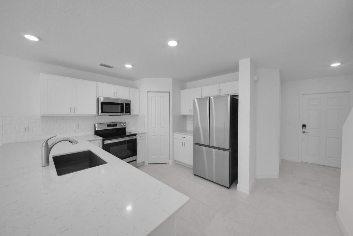6746 Broadwater Lane, Lake Worth