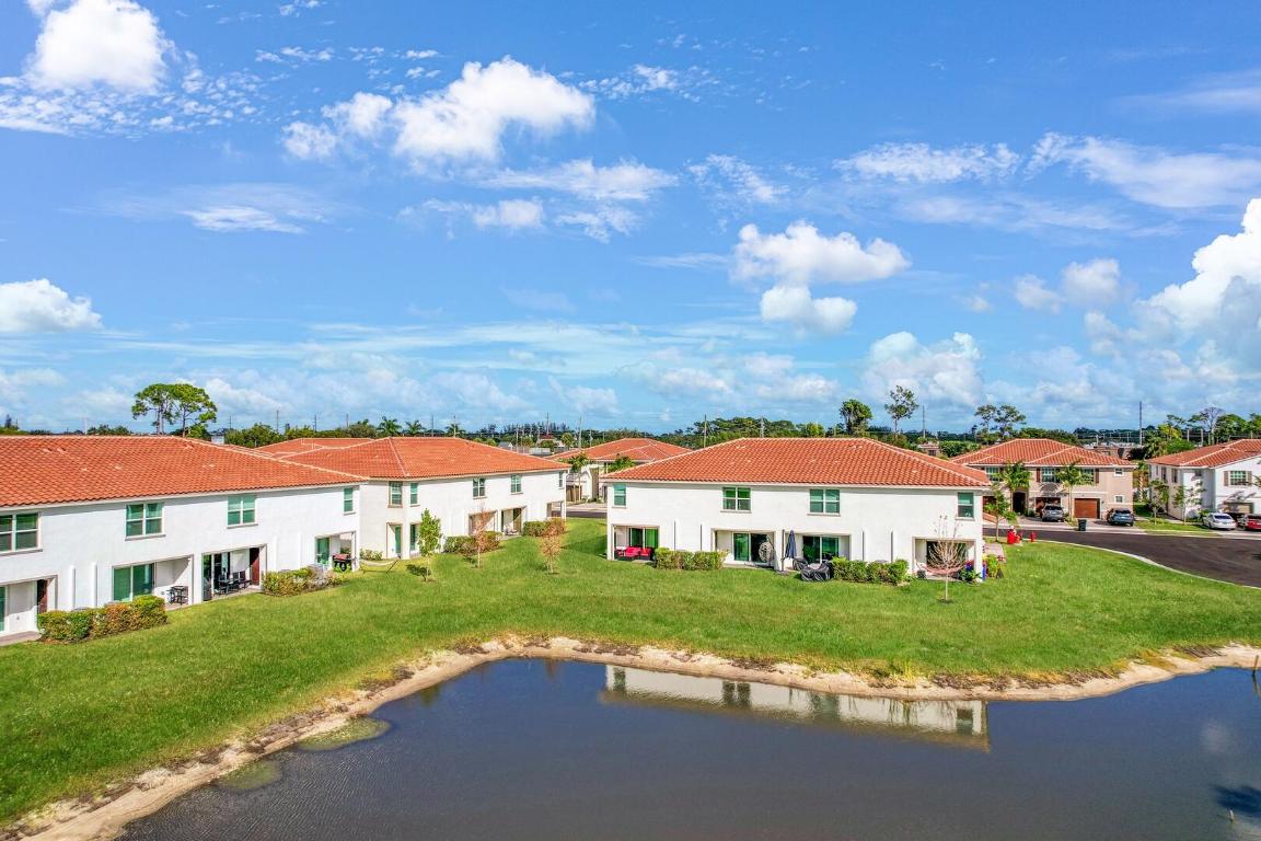 6746 Broadwater Lane, Lake Worth