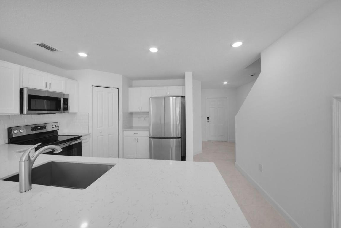 6746 Broadwater Lane, Lake Worth
