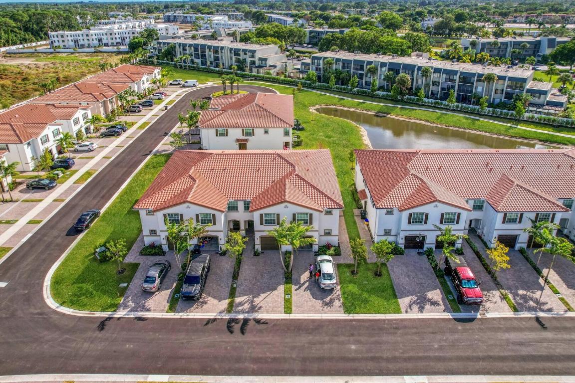 6746 Broadwater Lane, Lake Worth