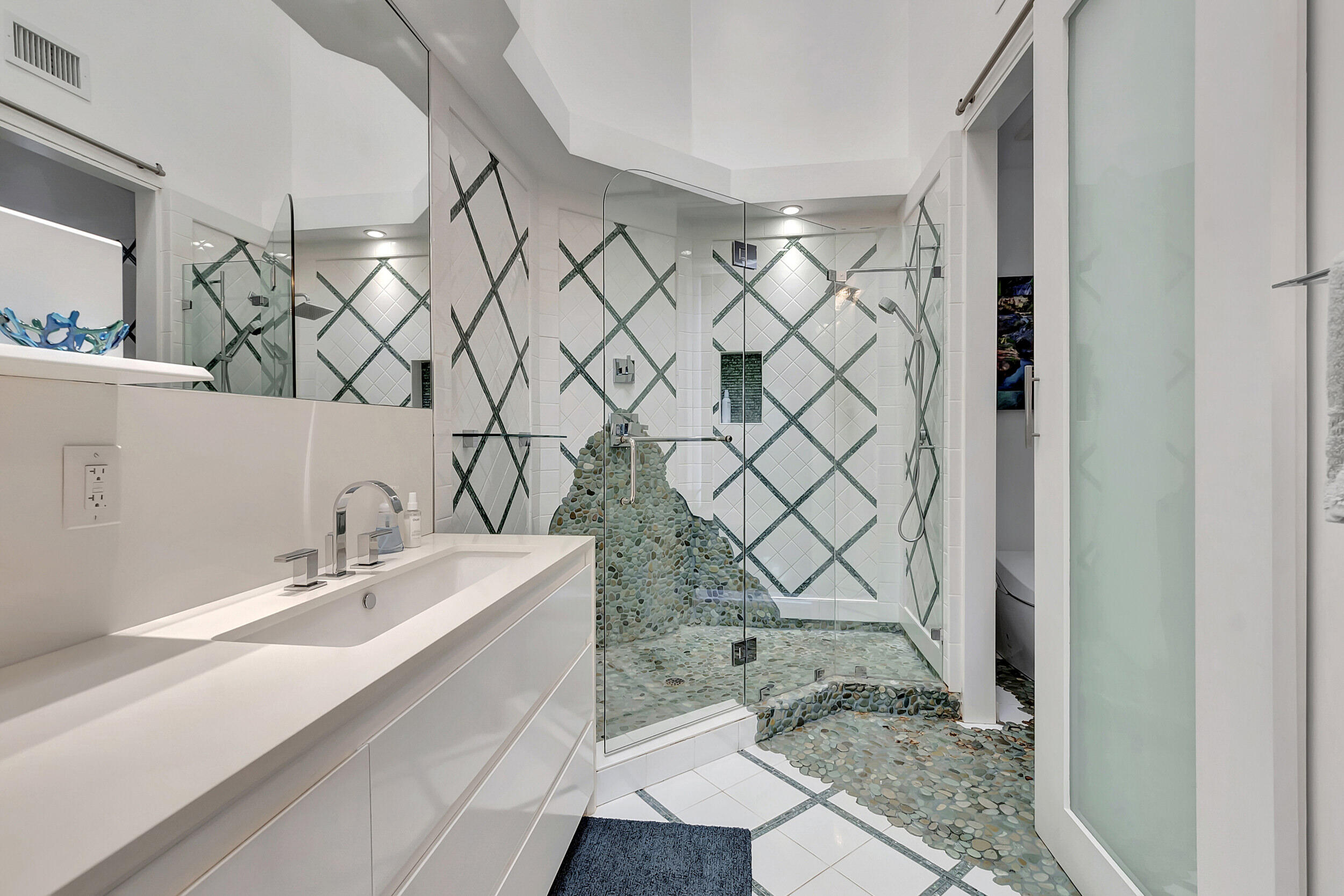 2461 NW 59th Street Unit: 703