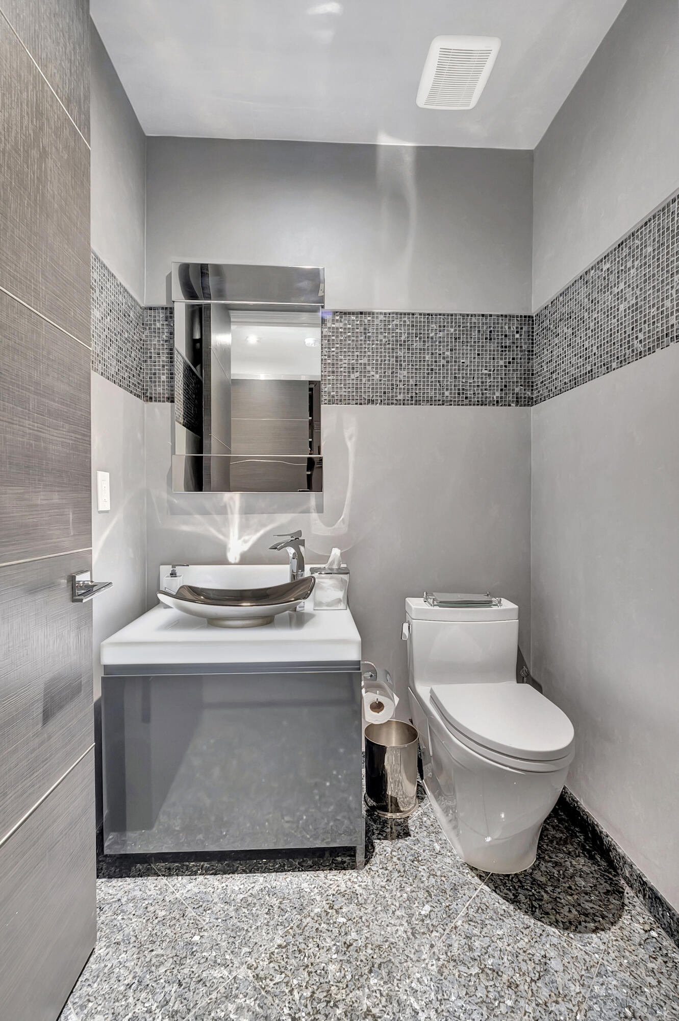 2461 NW 59th Street Unit: 703