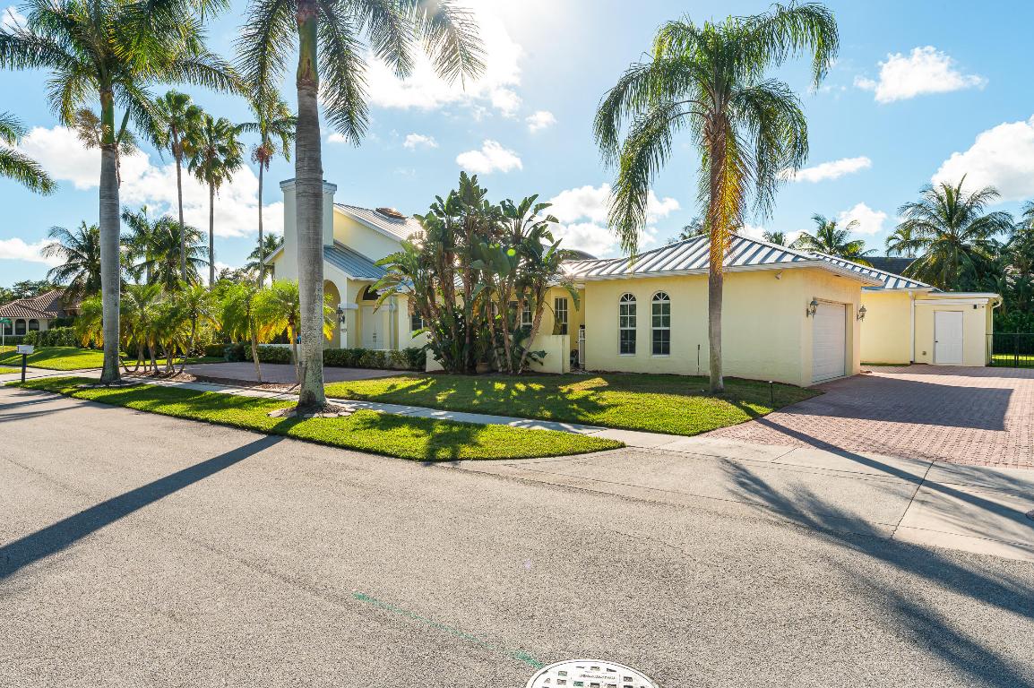 7751 NE Palm Way, Boca Raton