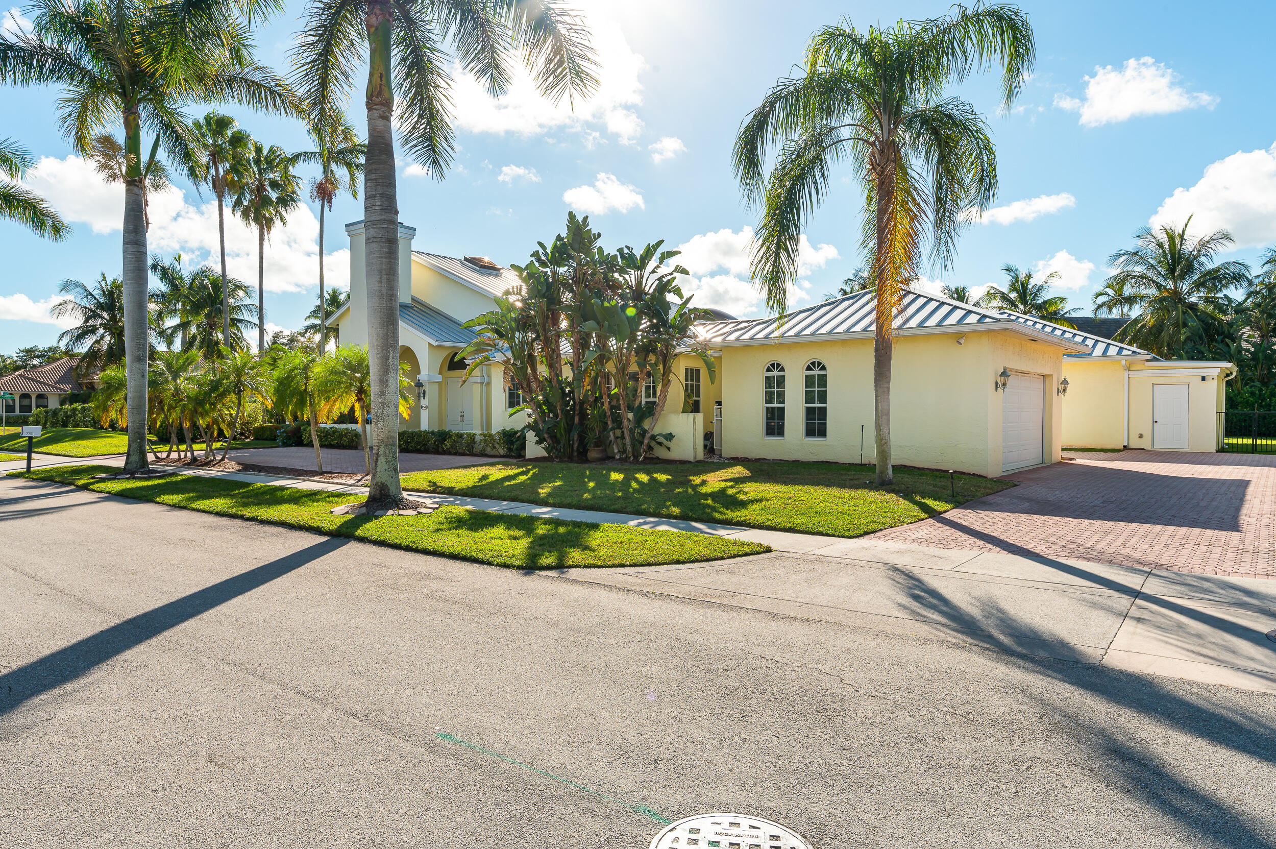 7751 NE Palm Way, Boca Raton