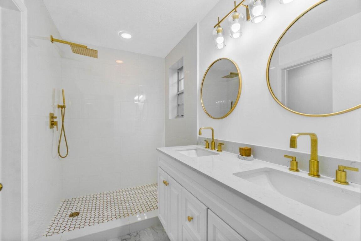 4611 Highgate Drive B, Delray Beach Unit: B