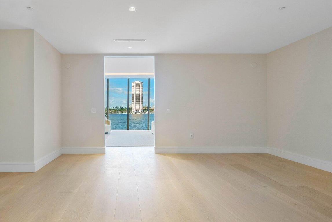 725 S Ocean Boulevard 202, Boca Raton Unit: 202