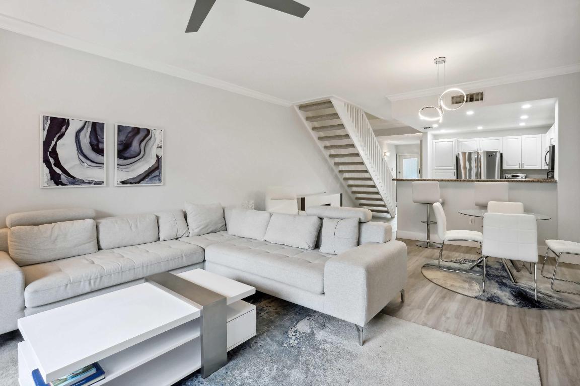 3604 S Ocean Boulevard 104, Highland Beach Unit: 104