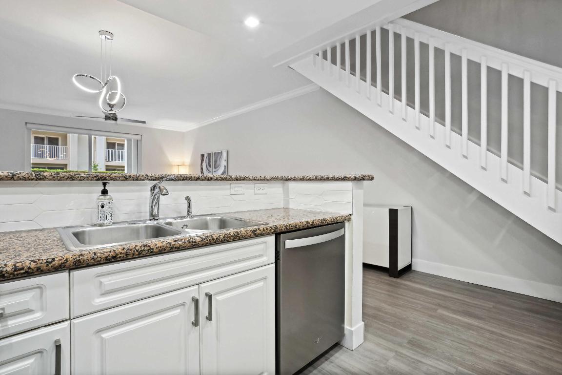 3604 S Ocean Boulevard 104, Highland Beach Unit: 104