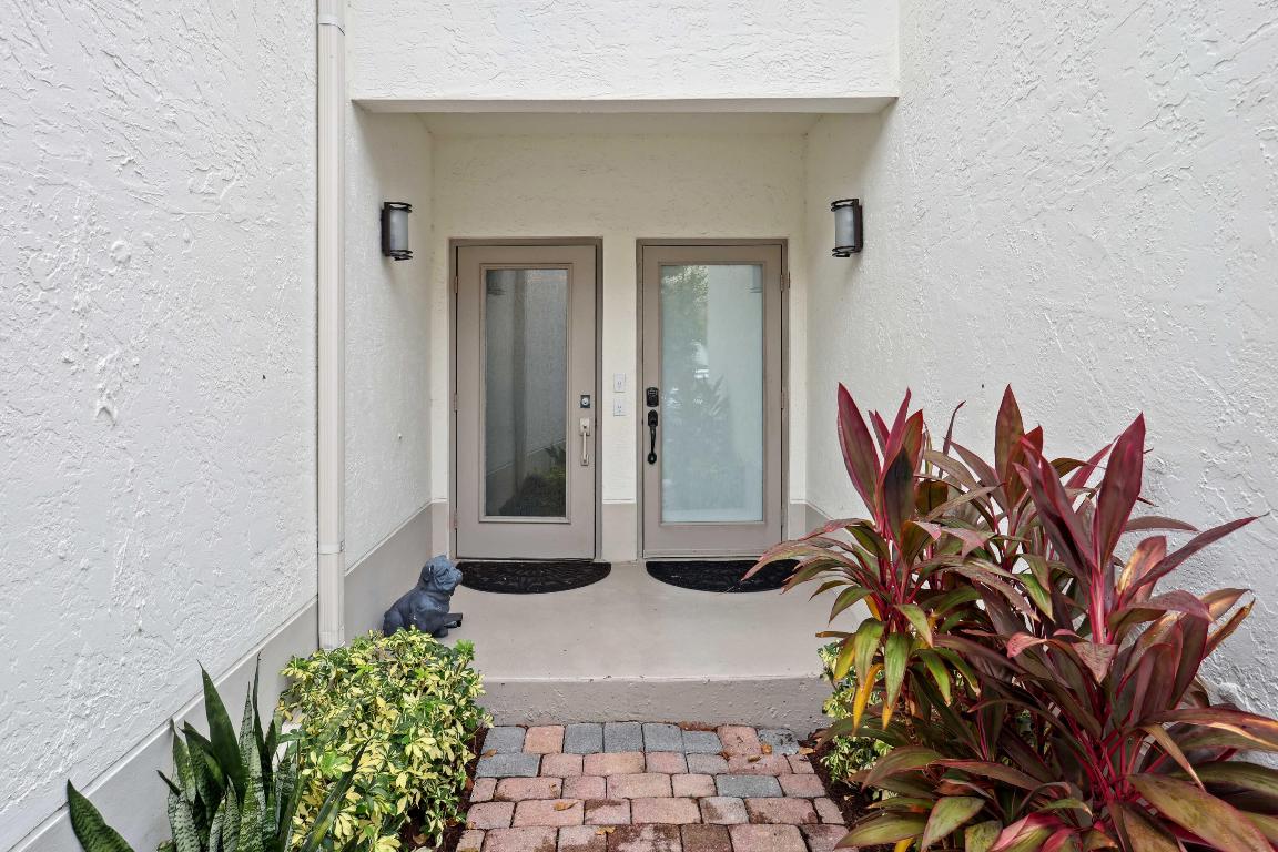 3604 S Ocean Boulevard 104, Highland Beach Unit: 104