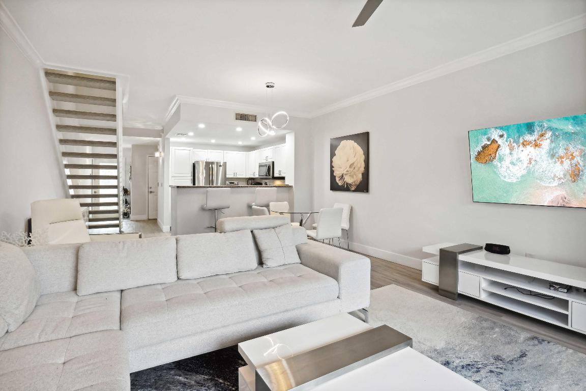 3604 S Ocean Boulevard 104, Highland Beach Unit: 104