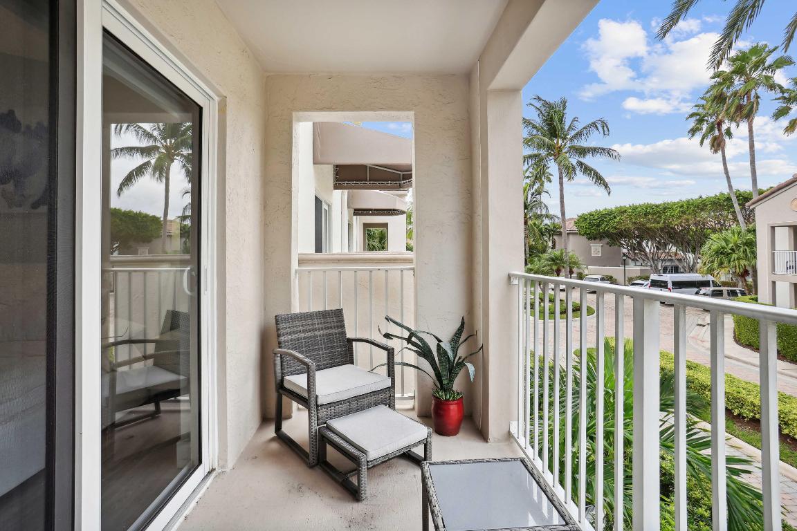 3604 S Ocean Boulevard 104, Highland Beach Unit: 104