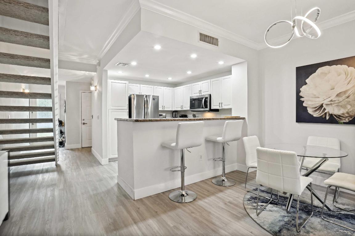 3604 S Ocean Boulevard 104, Highland Beach Unit: 104