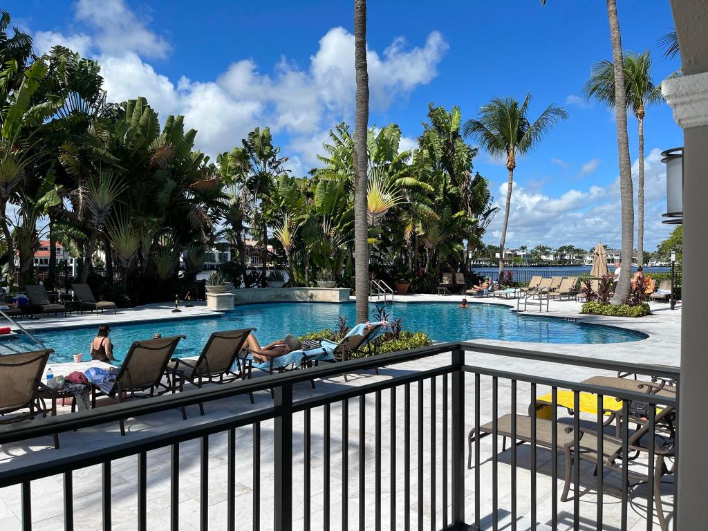 3604 S Ocean Boulevard 104, Highland Beach Unit: 104