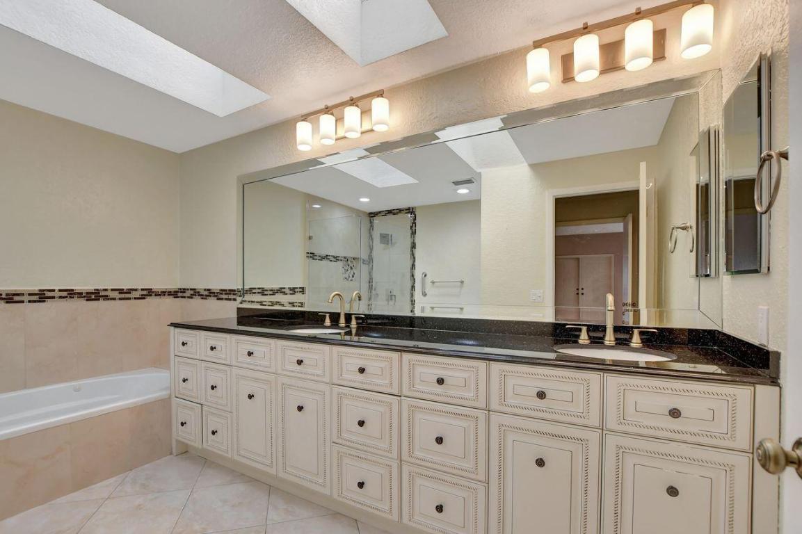 10772 White Aspen Lane, Boca Raton
