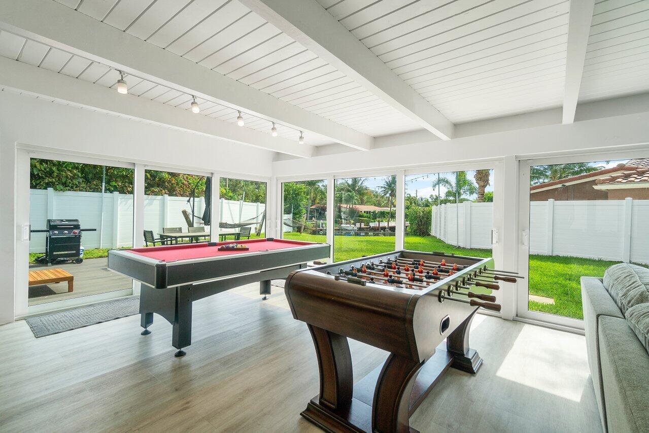 4850 NE 21st Terrace