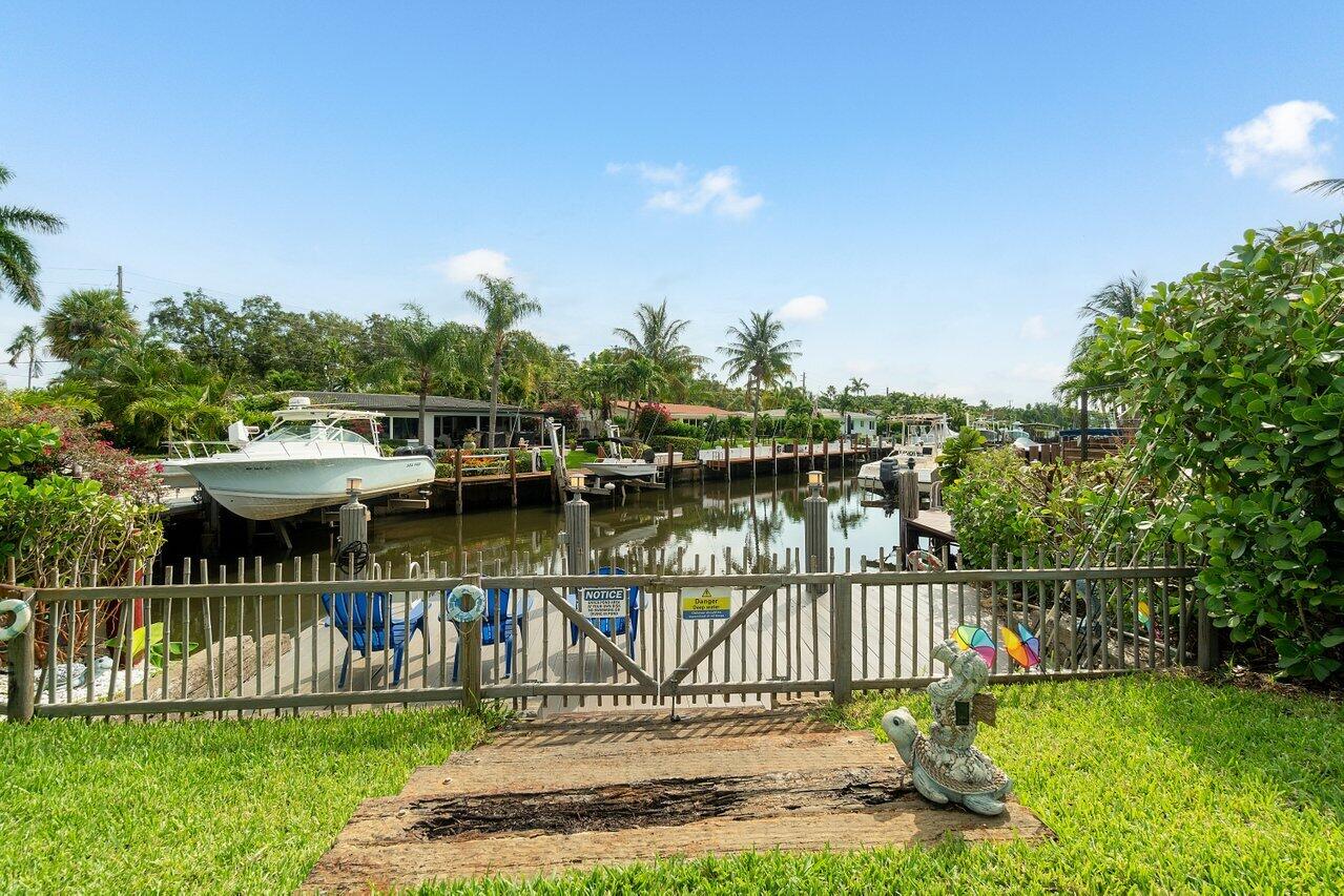 4850 NE 21st Terrace