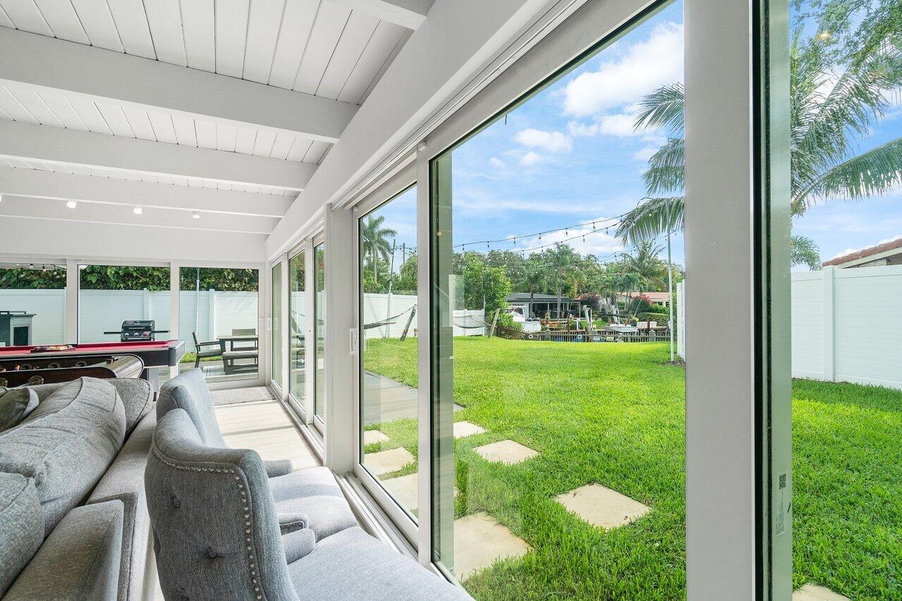 4850 NE 21st Terrace