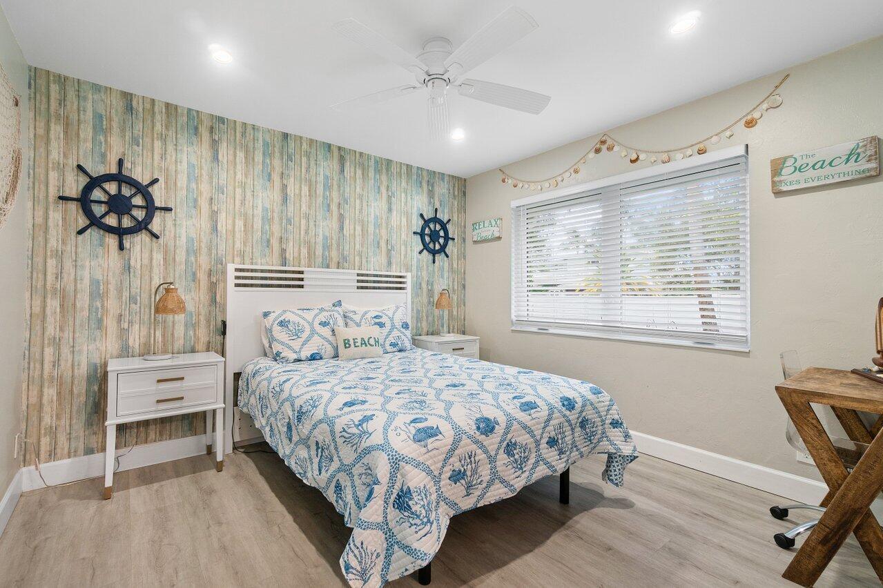 4850 NE 21st Terrace