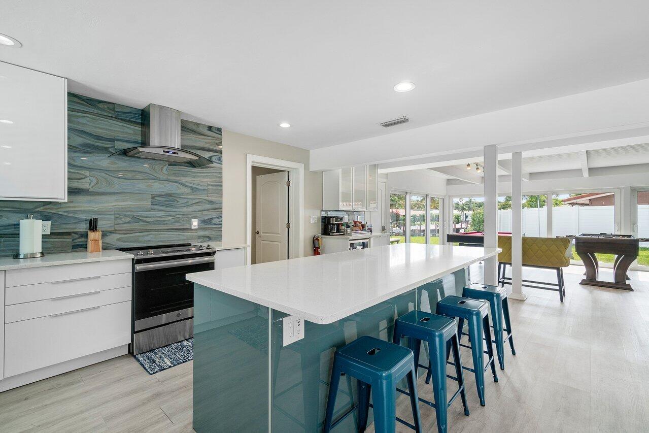 4850 NE 21st Terrace