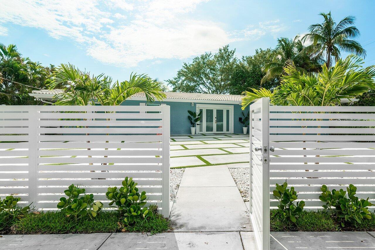 4850 NE 21st Terrace