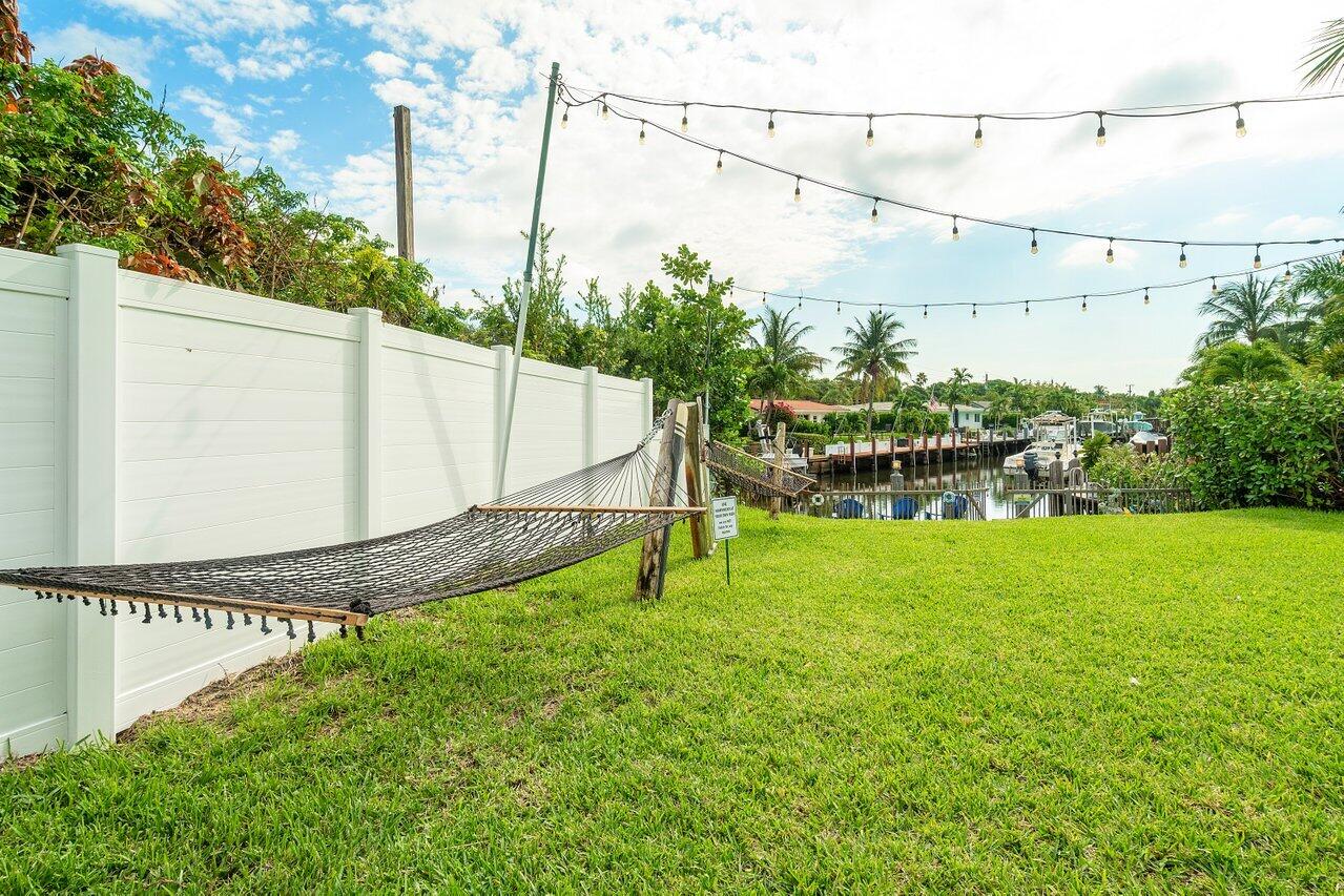 4850 NE 21st Terrace