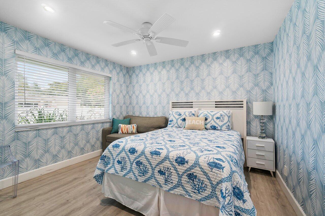 4850 NE 21st Terrace