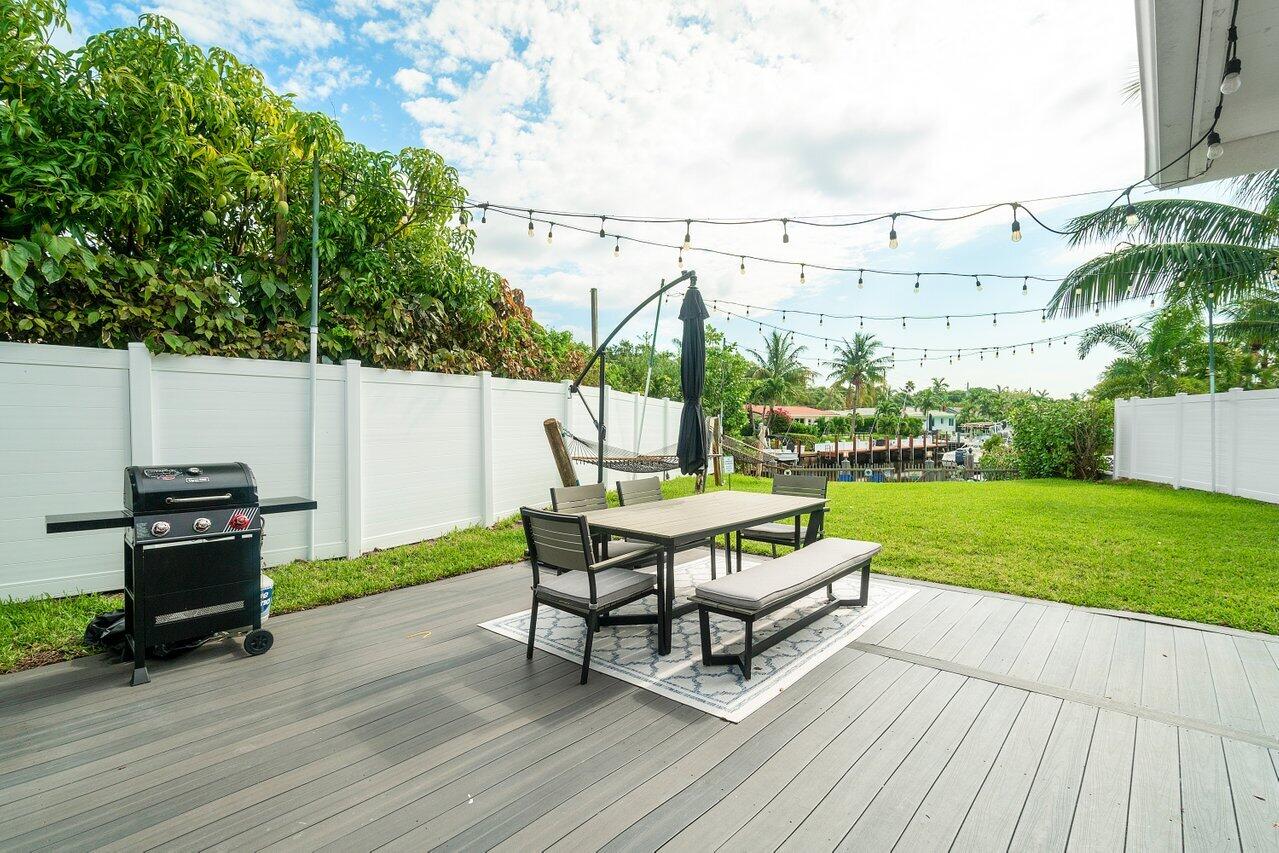 4850 NE 21st Terrace