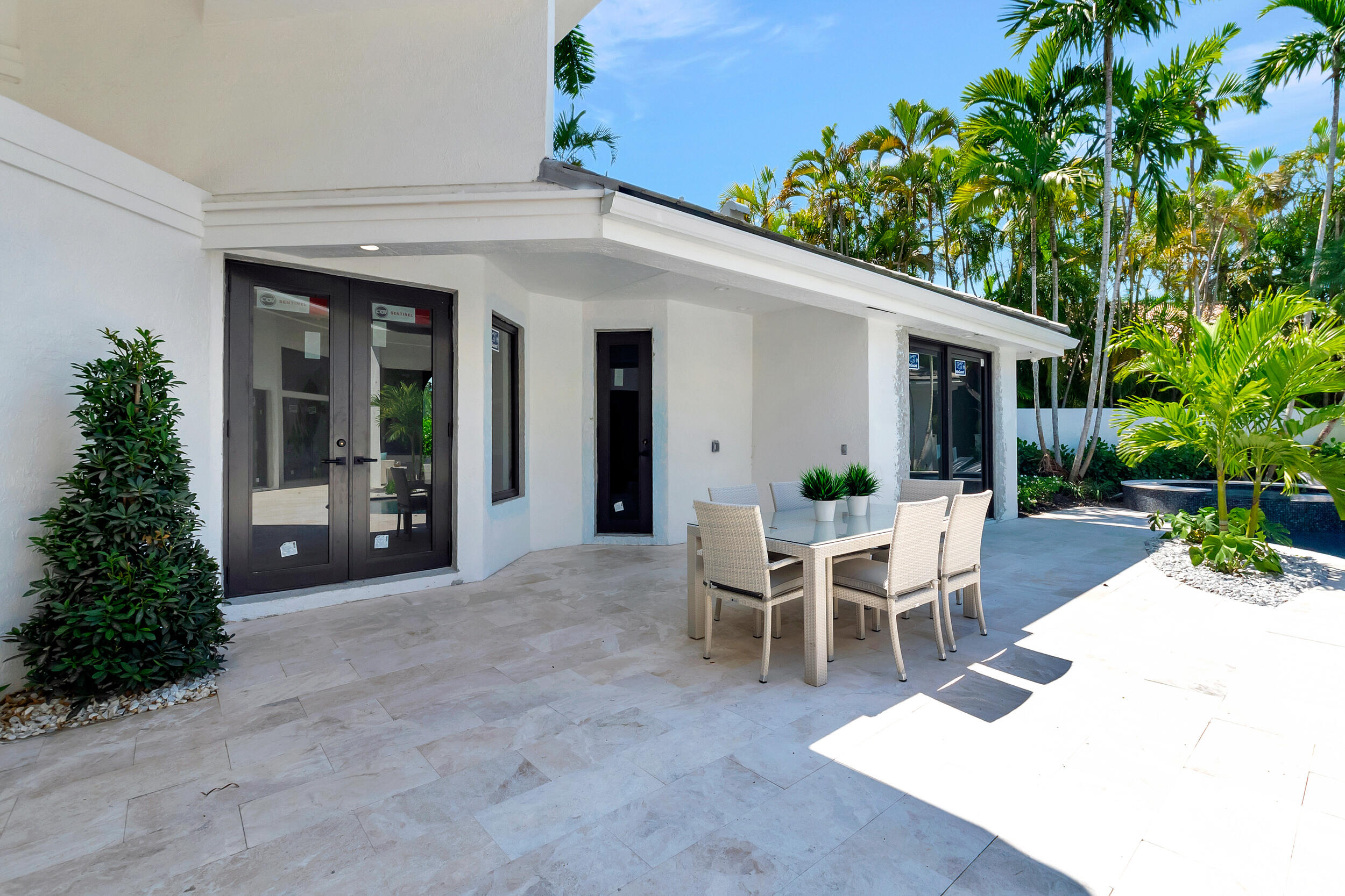 17543 Lake Estates Drive