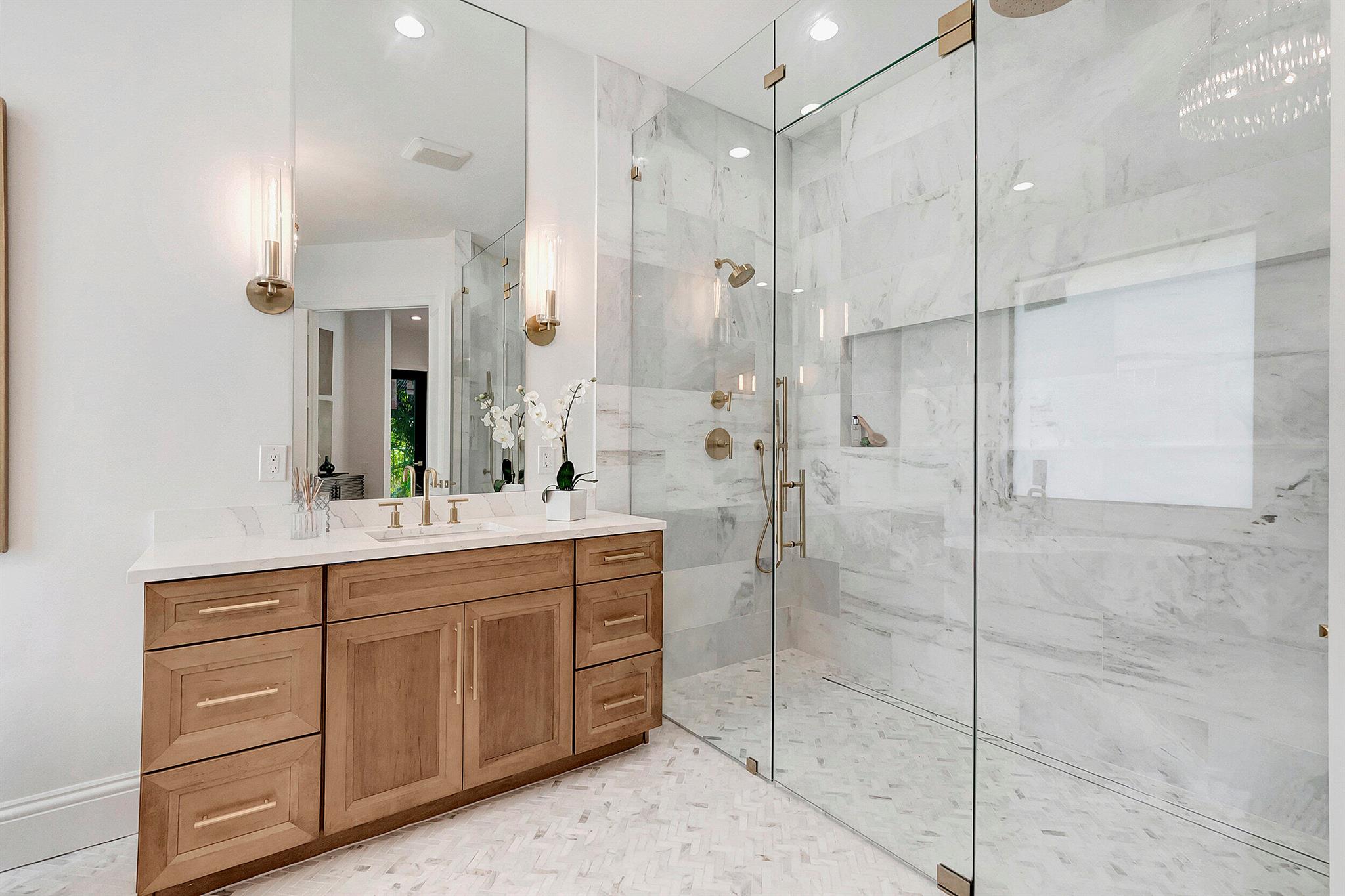 17543 Lake Estates Drive