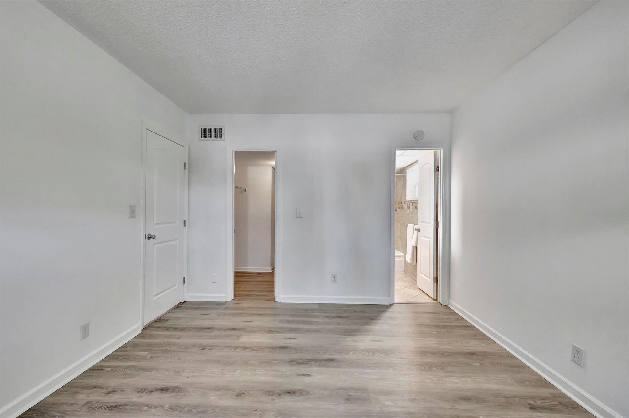 3216 SE 8th Street Unit: 105