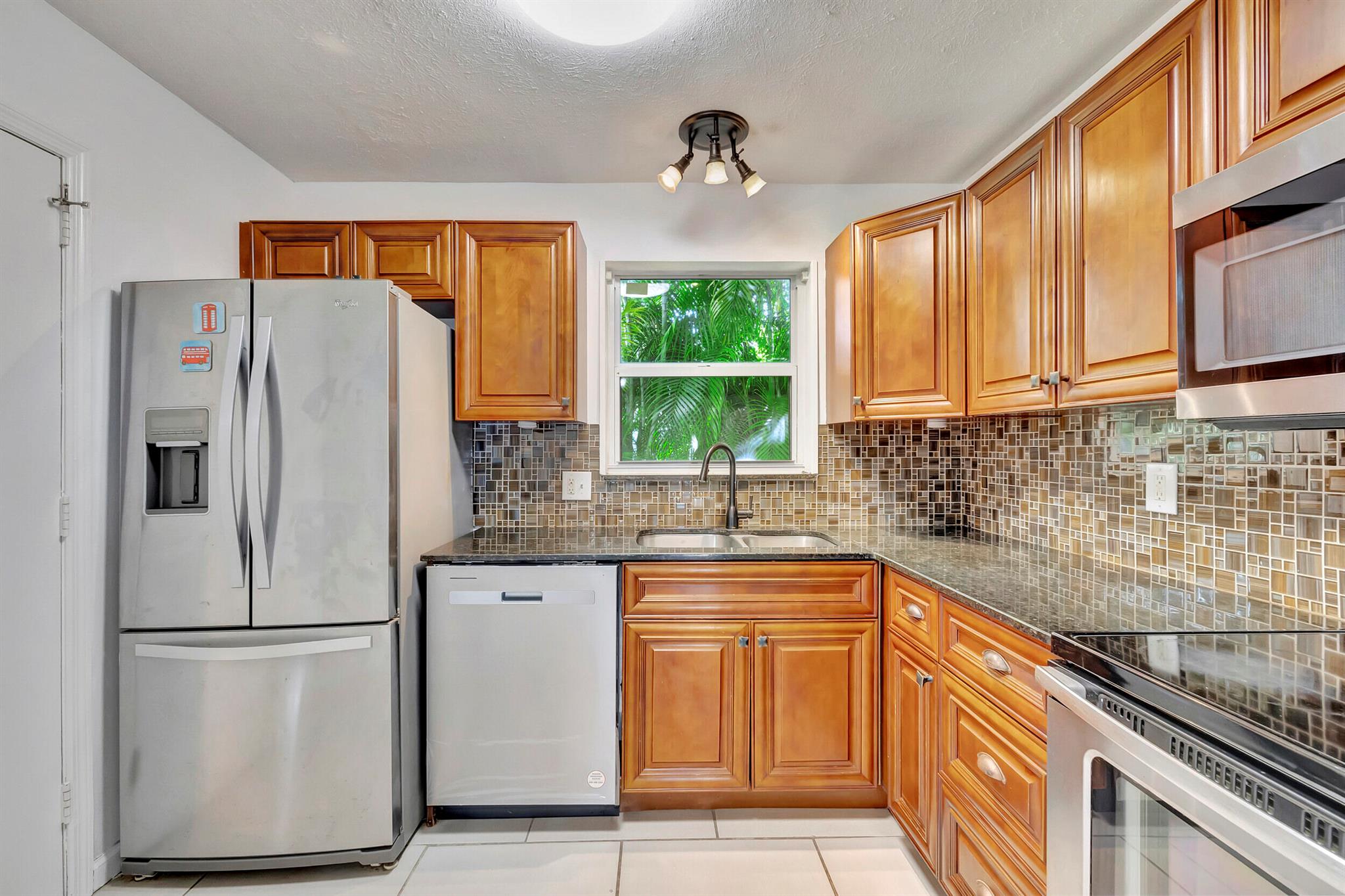 3216 SE 8th Street Unit: 105