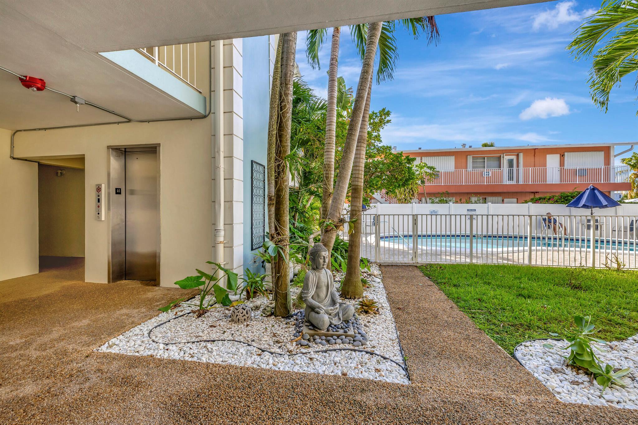 3216 SE 8th Street Unit: 105