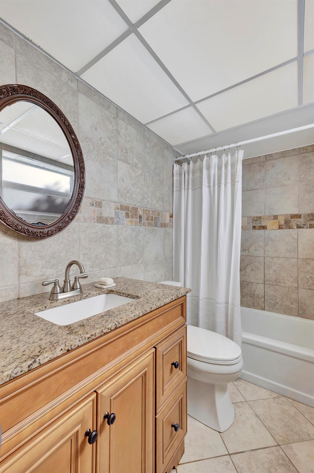 3216 SE 8th Street Unit: 105