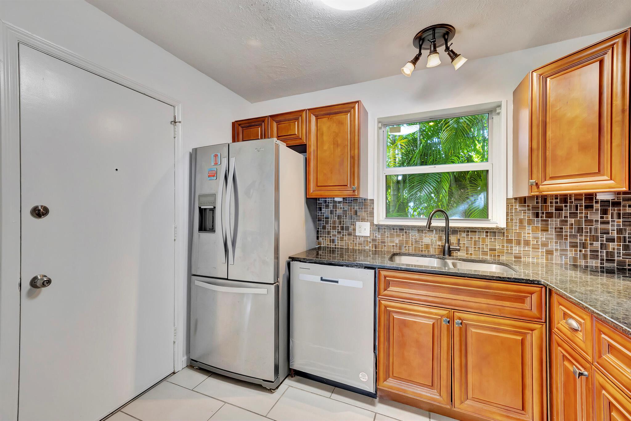 3216 SE 8th Street Unit: 105