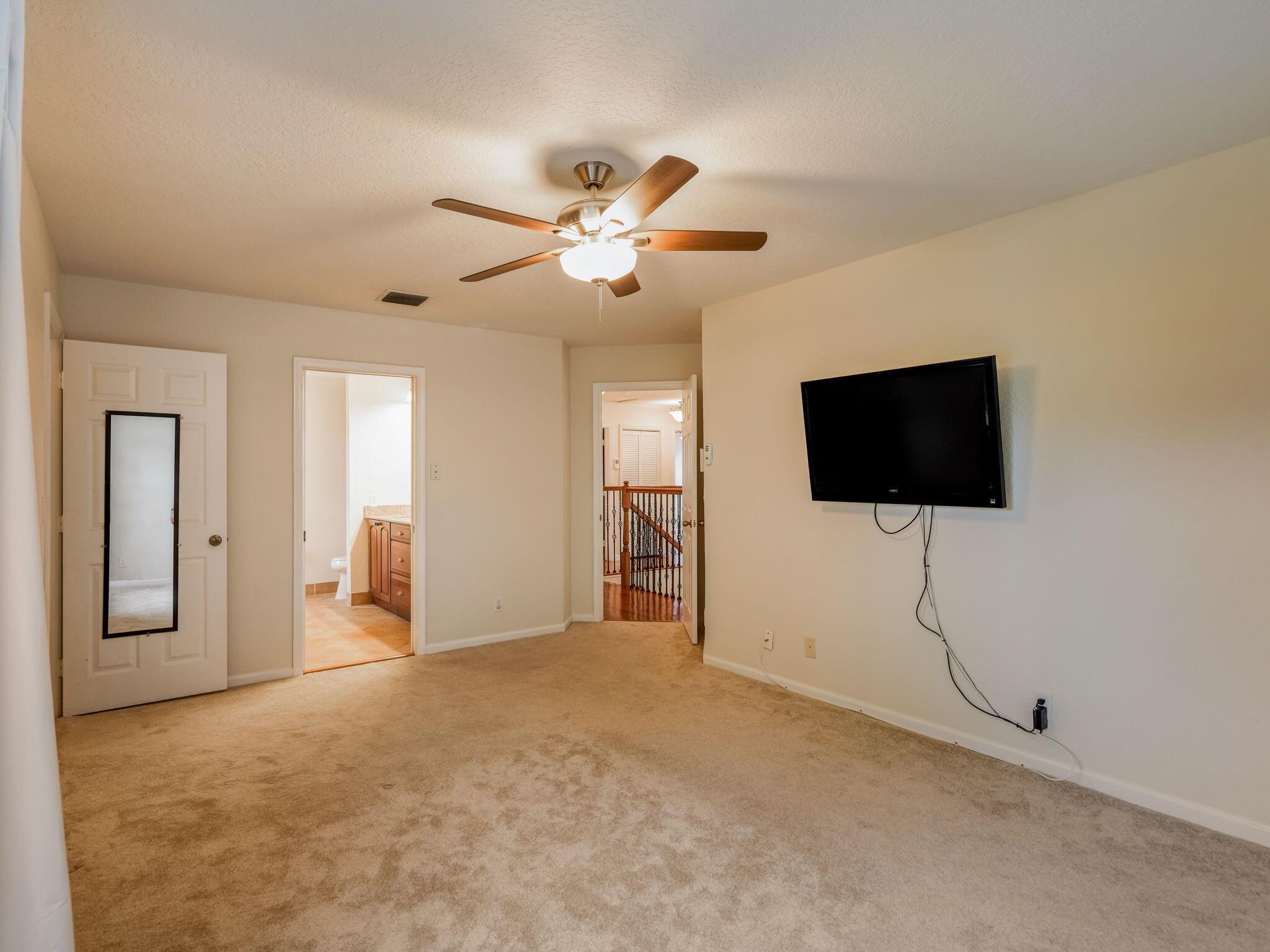 3995 Laurelwood Lane