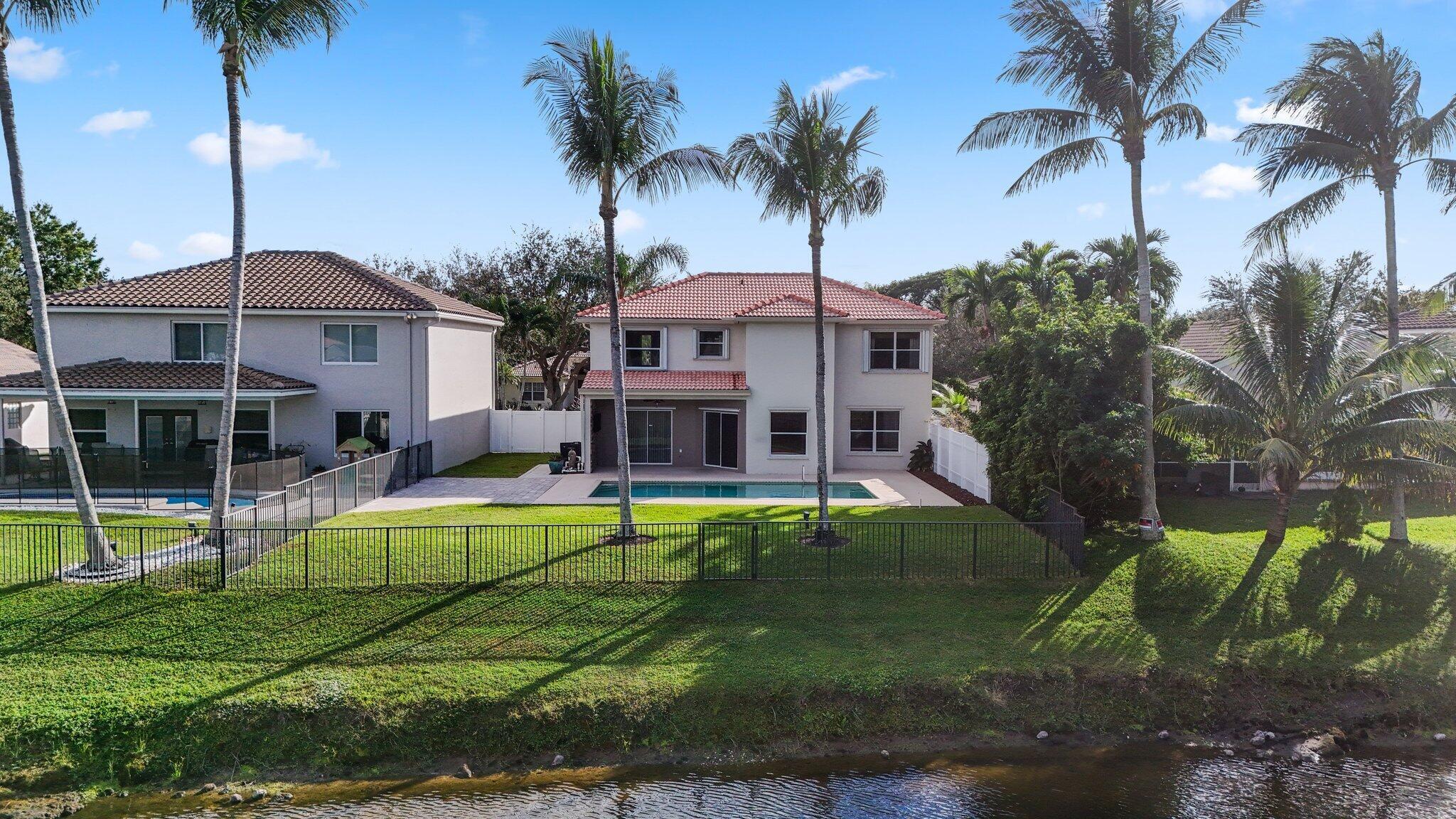 3995 Laurelwood Lane