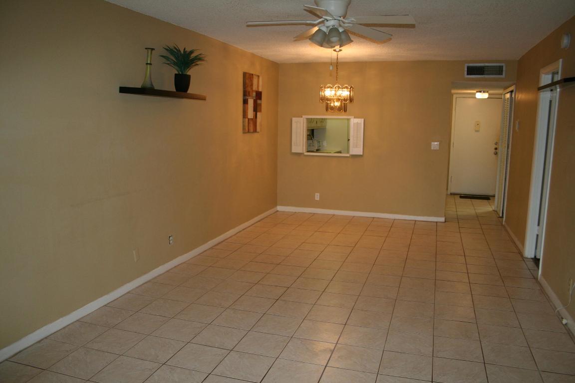 3110 Holiday Springs Boulevard 103, Margate Unit: 103