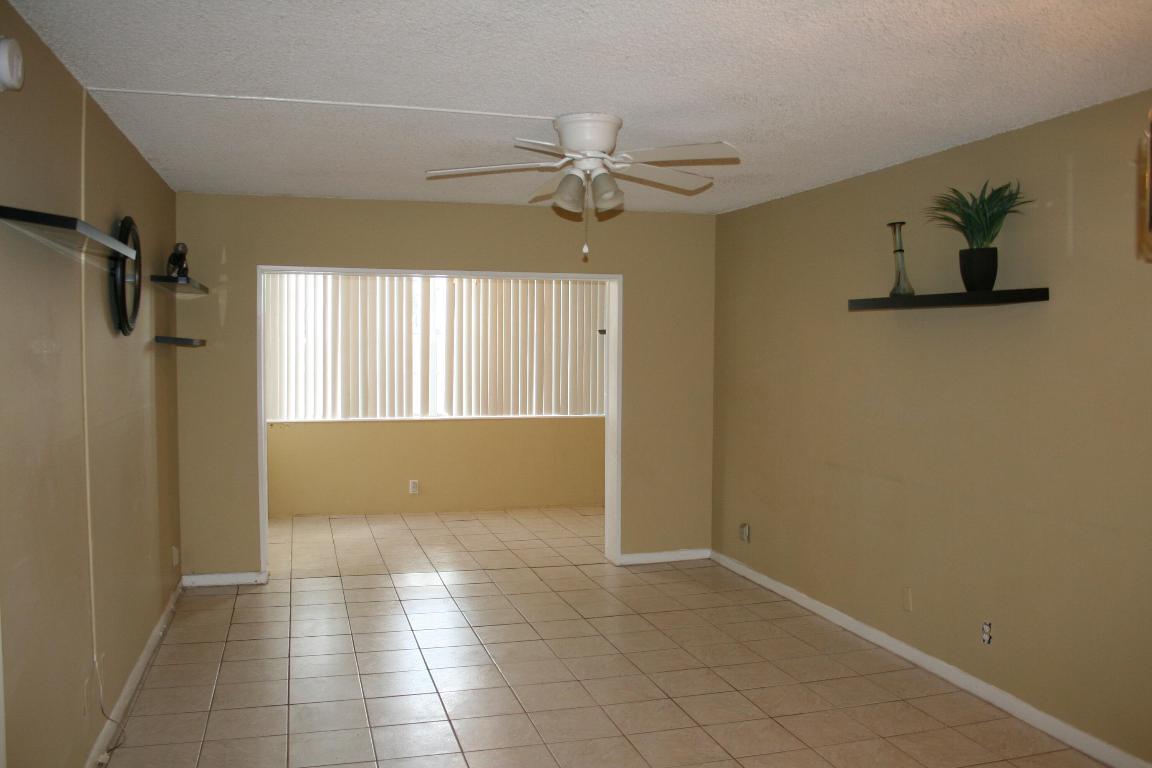 3110 Holiday Springs Boulevard 103, Margate Unit: 103