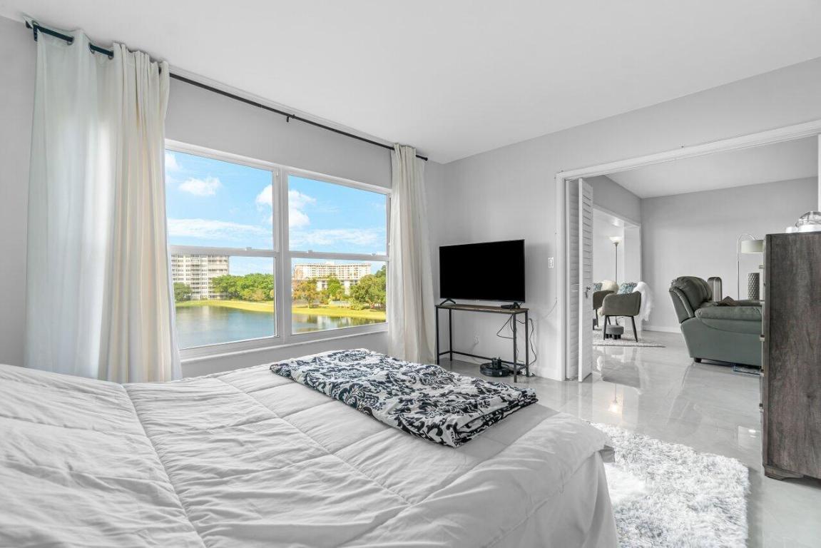 2751 N Palm Aire Drive 508, Pompano Beach Unit: 508