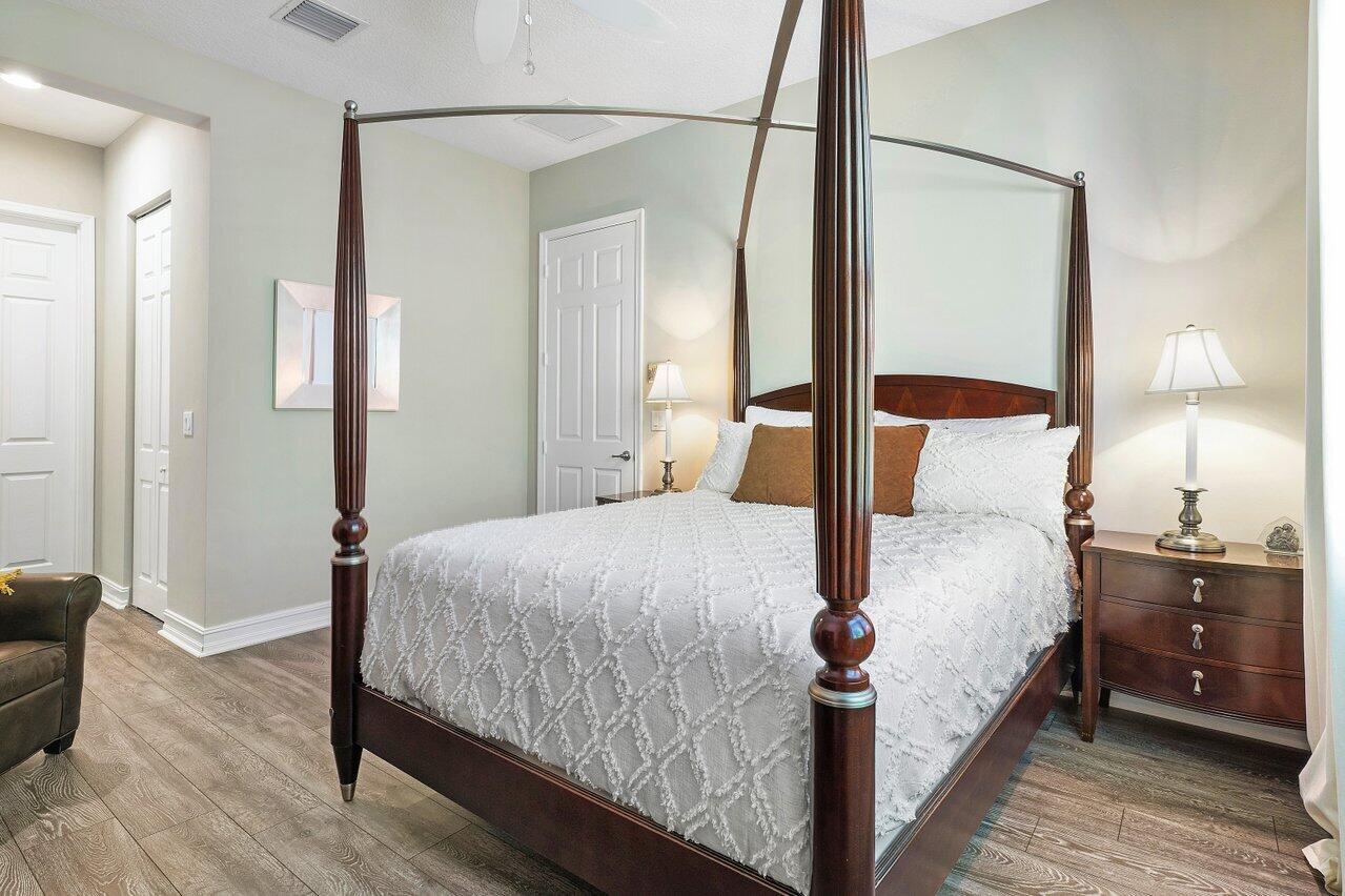 13667 Moss Agate Avenue