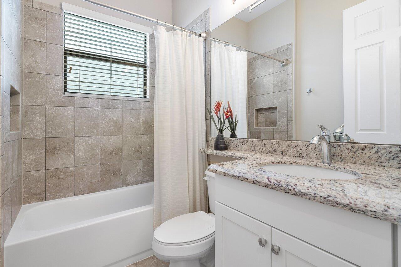 13667 Moss Agate Avenue