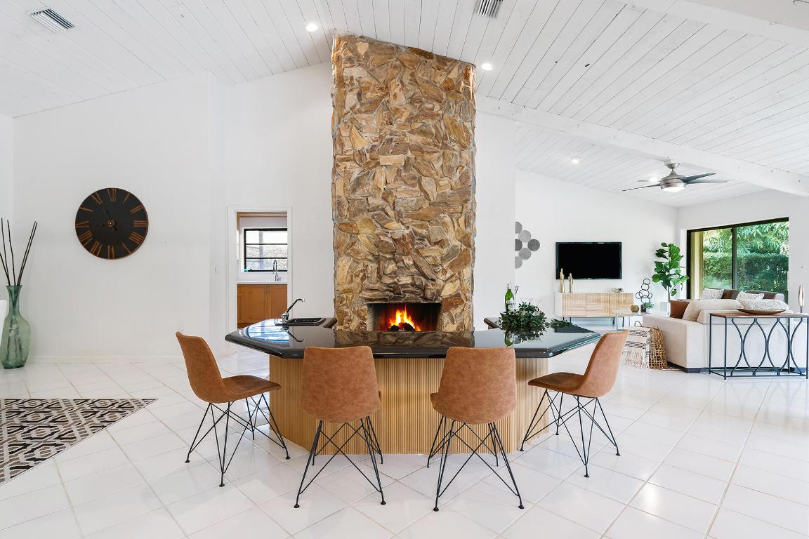 7587 Estrella Circle