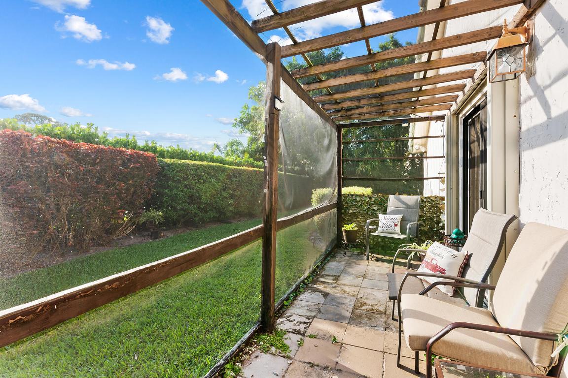 7587 Estrella Circle