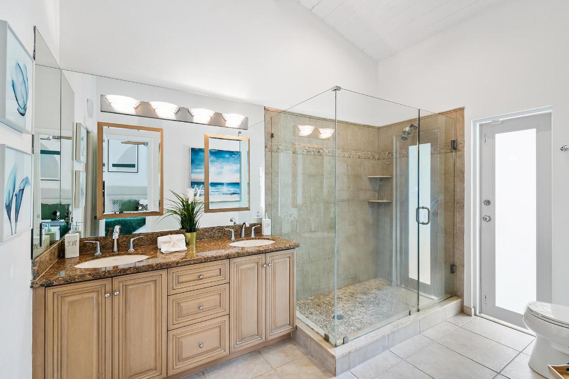 7587 Estrella Circle