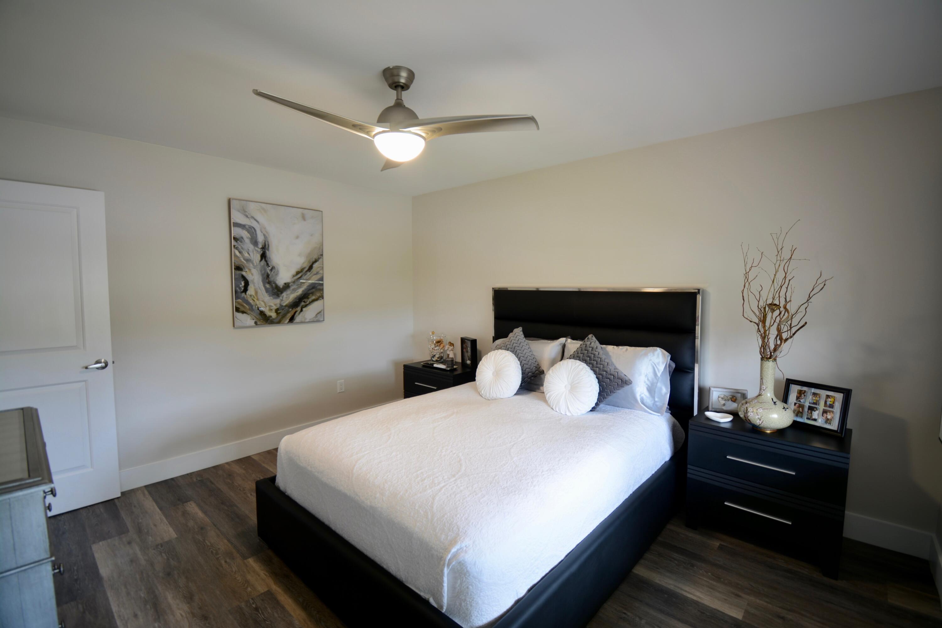 3 E Stratford Drive F