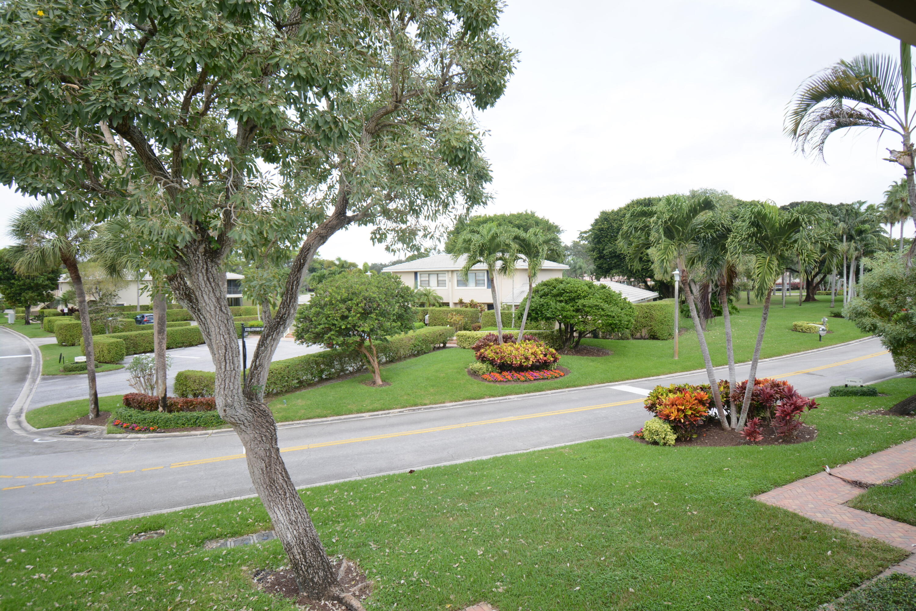 3 E Stratford Drive F